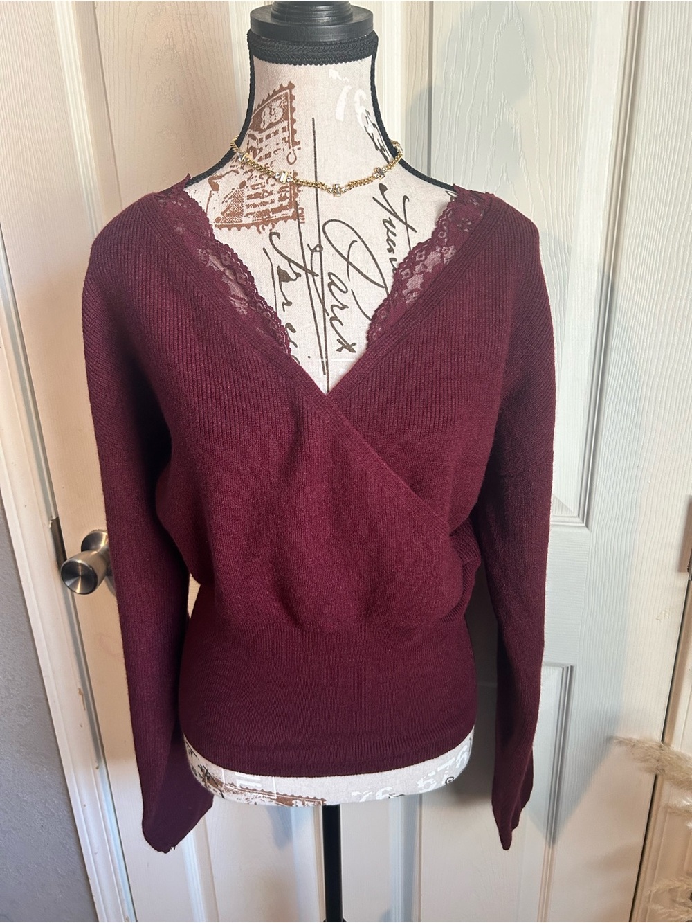 V-Neck Lace Trim Wrap Sweater - Maroon